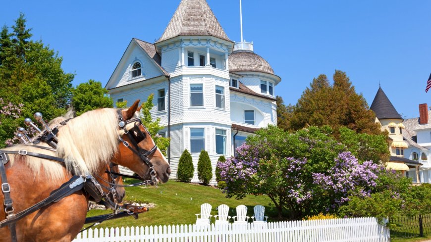 Mackinac Island – The U.S. Island with No Cars and One Horse for Every Person - Bio Points News – The U.S. Island with No Cars and One Horse for Every Person - Bio Points News