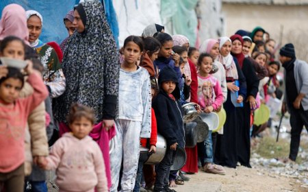 Global Hunger Crisis 2025: Gaza Faces Famine, Pakistan Struggles